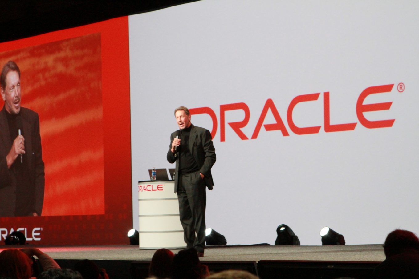 Larry_Ellison_in_Oracle_OpenWorld