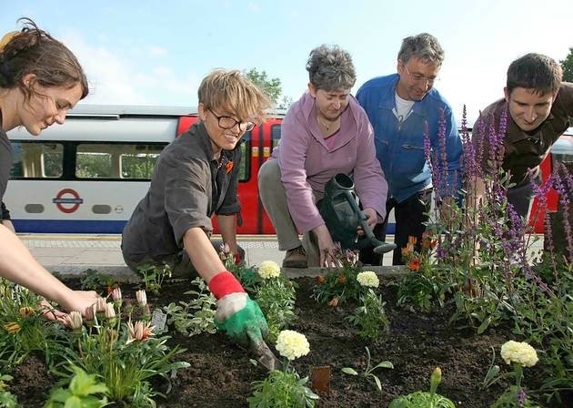 Members of Transition Town Kensal to Kilburn © Brent & Kilburn Times