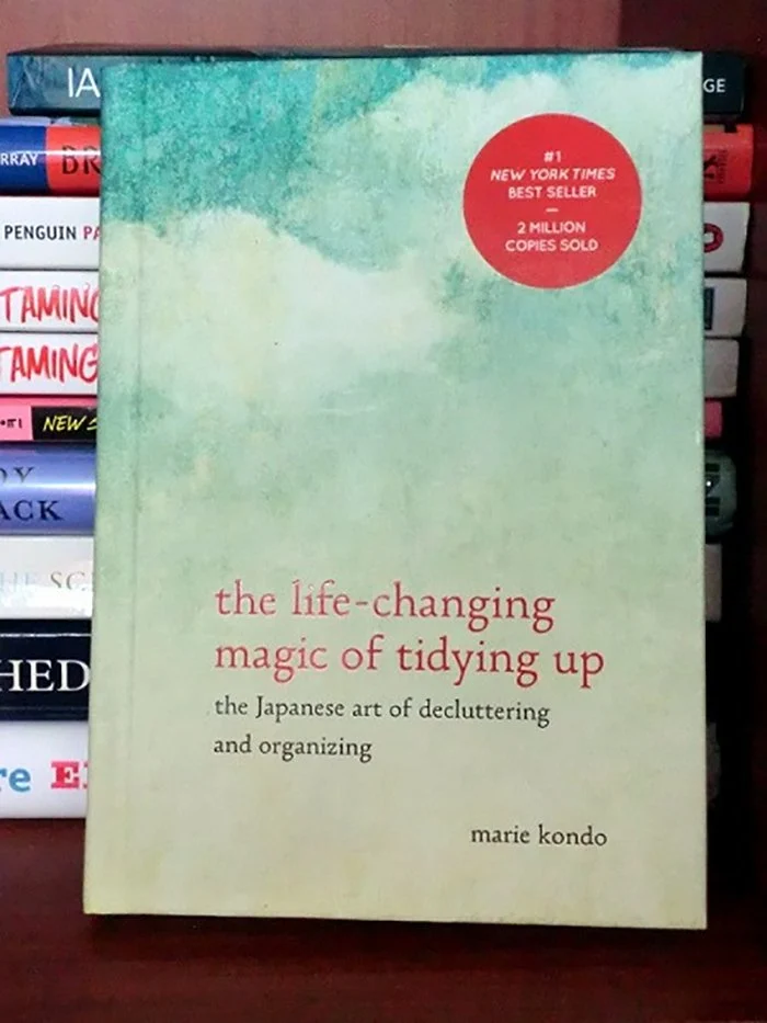 the-life-changing-magic-of-tidying-up-the-japanese-art-of-decluttering-and-organizing-by-marie-kondo
