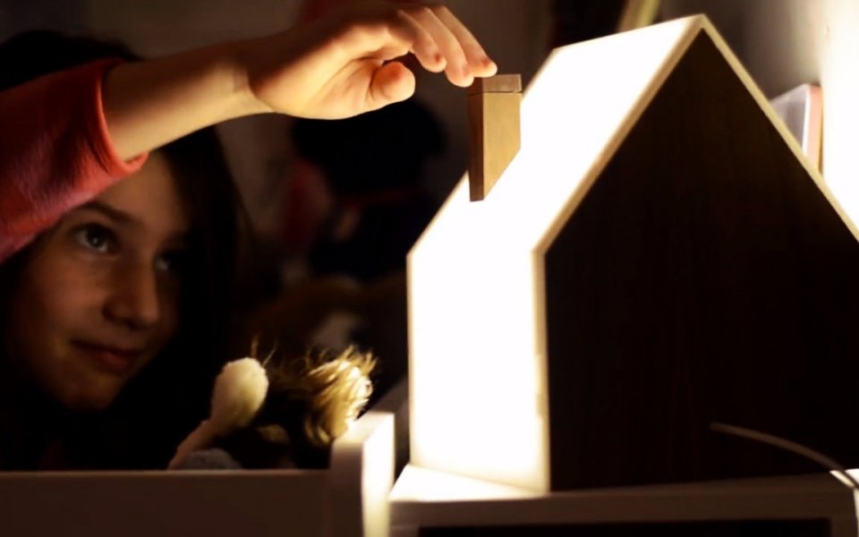 Good-Night-Lamp-2-960x600_c 2