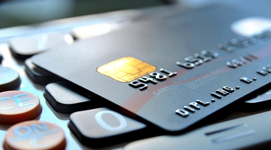 How to avoid mistakes acquiring your travel credit card?