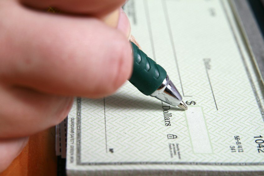 Why Small Businesses Never Say Goodbye To Cheques?