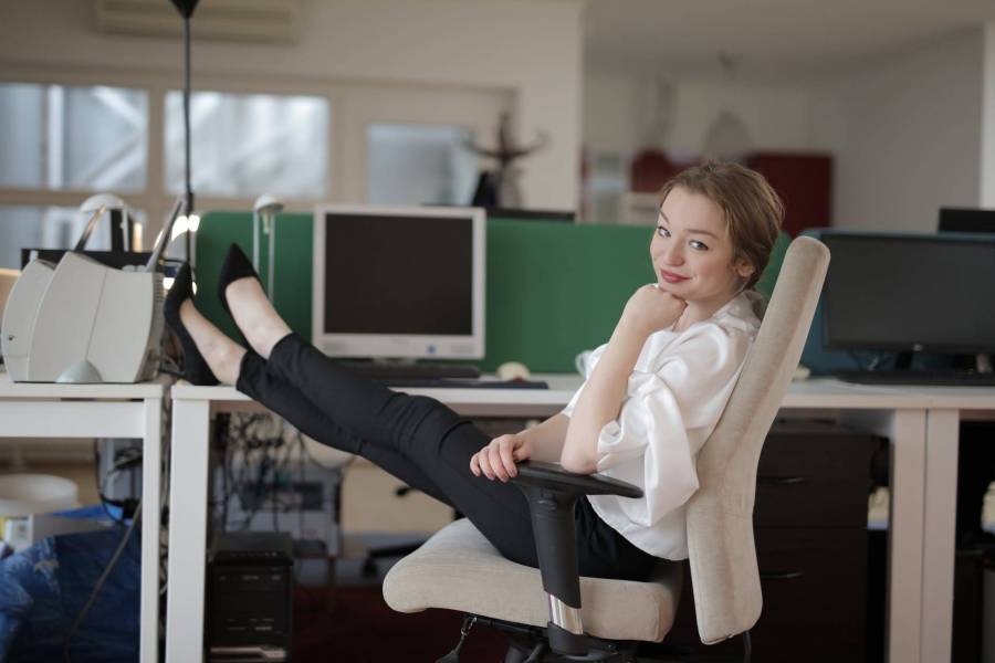Office Furniture Of The Future: Great Solutions For People Working Long Hours In A Chair