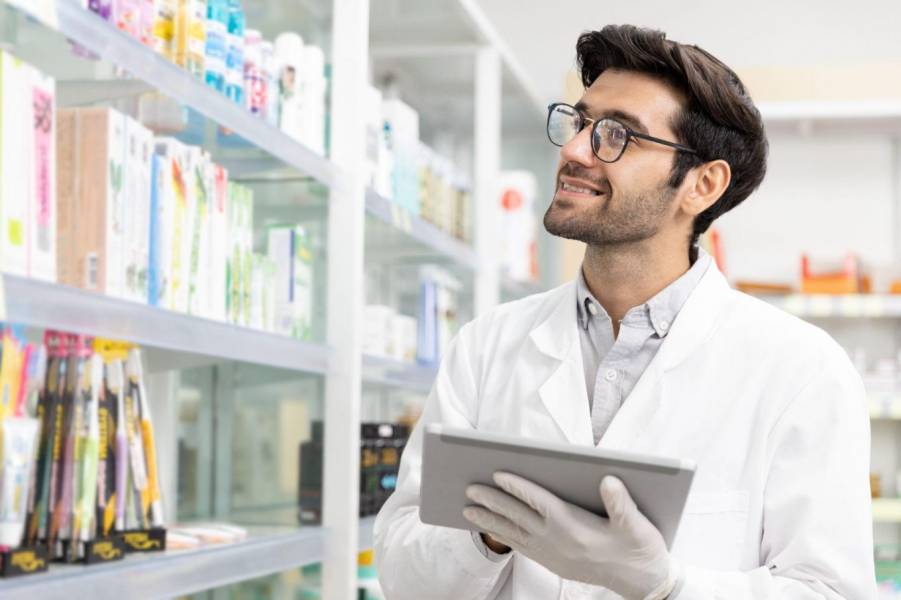 How To Launch a Career as a Pharmacist