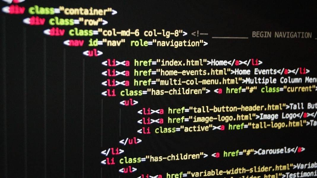 7 Reasons Why Everyone Should Learn How to Code