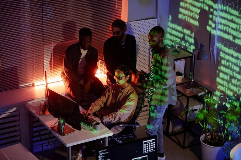 Hackers Exploit Search Engines to Spread Malware Through Fake Apps