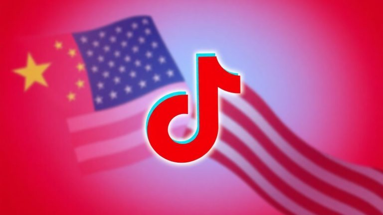 TikTok logo between Chinese and US flags.