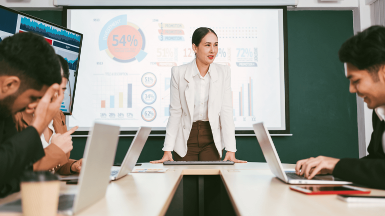 7 Practical Tips for Creating an Effective & Engaging Business Pitch