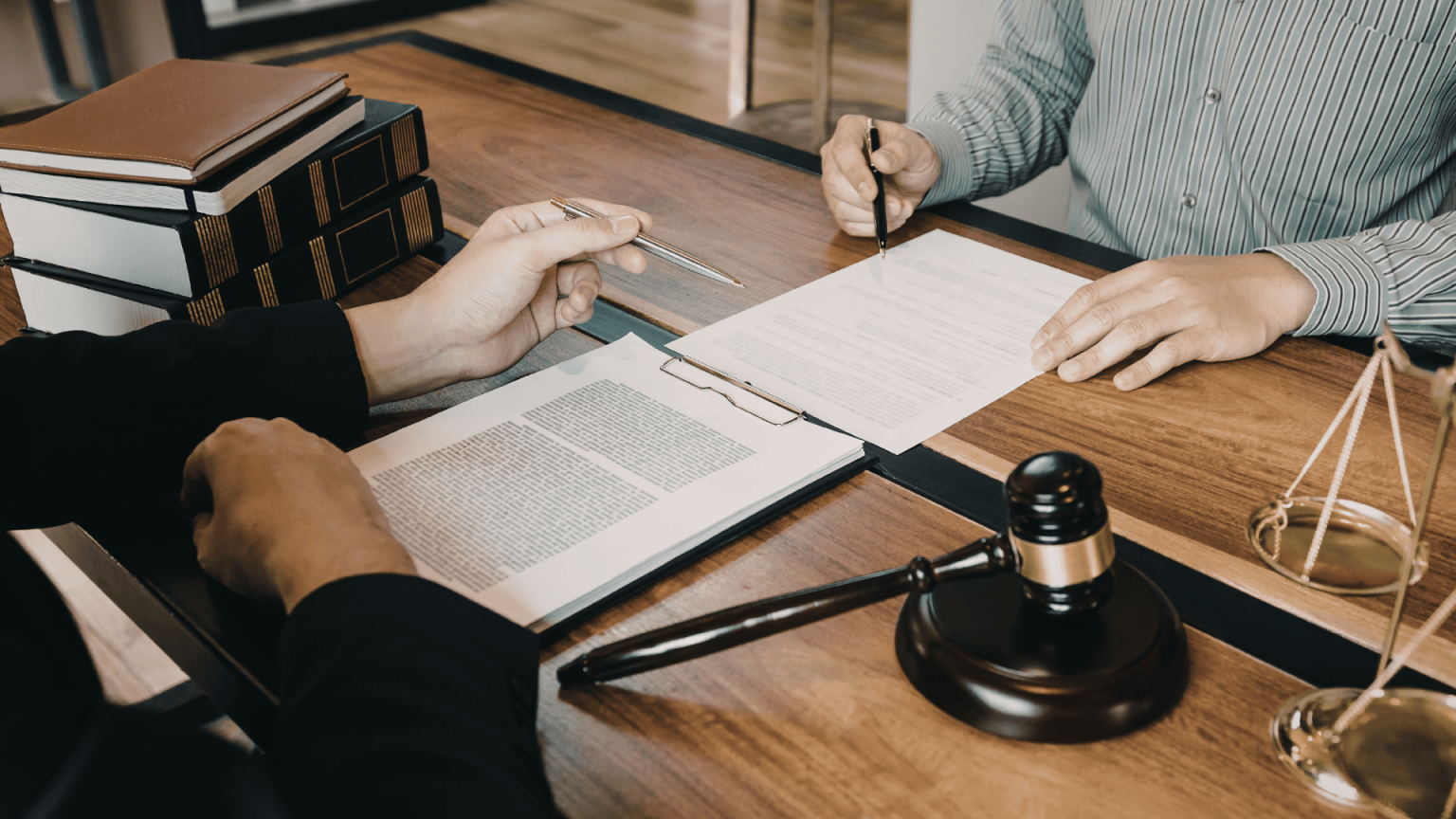 9 Traits of the Best Personal Injury Lawyers - IntelligentHQ