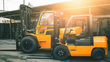 Ways a Trusted Forklift Dealer Supports Your Operations