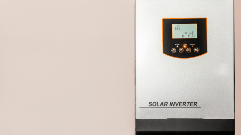 How Does a Solar Inverter for Home Work During Grid Cuts